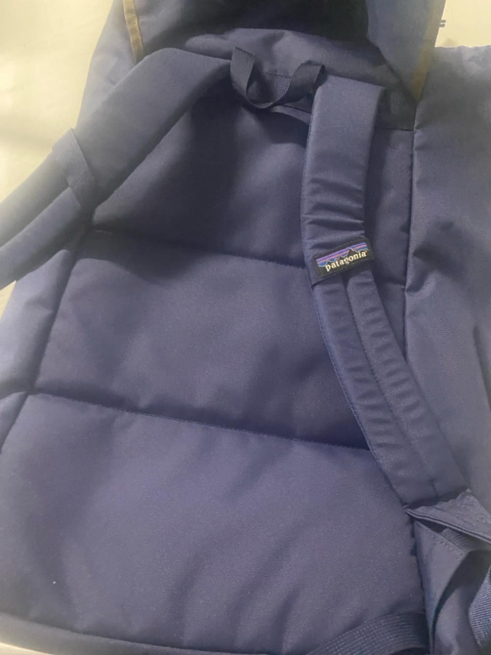 Patagonia Arbor Classic DayPack 25L  Backpack blue W/ embroidered orchard - Picture 10 of 10